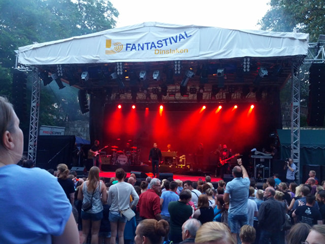Beim Bossekonzert in Juli
                      2014 in Dinslaken. Foto wie immer made by Arno
                      Bensch,